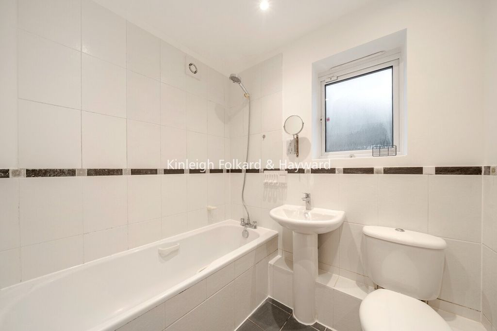 Property photo 3 of 14 Picture No. 16