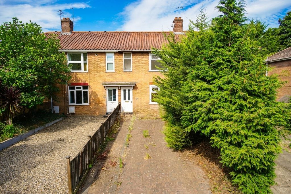 Property photo 1 of 21
