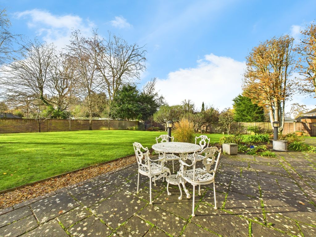 Additional image 10 of 2 bed flat for saleKentwyns Place, Kentwyns Drive, Horsham RH13