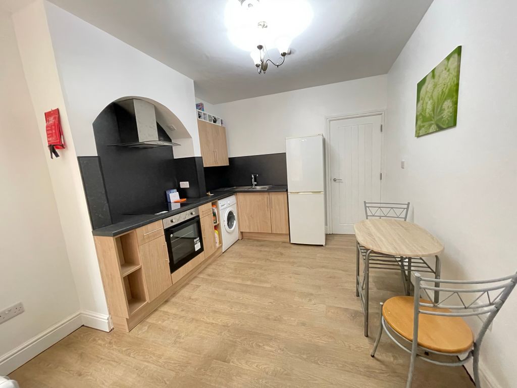 Property photo 3 of 8 Kitchen/Living