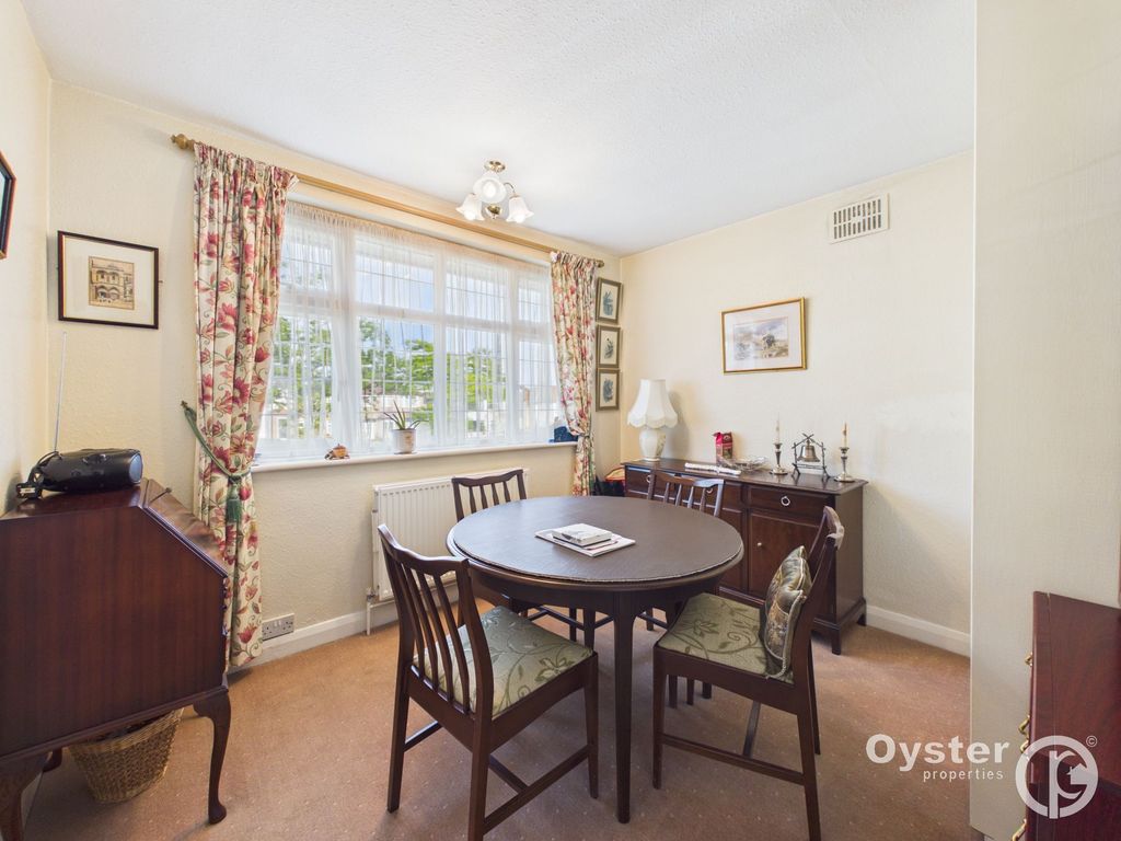 Property photo 3 of 14 Dining Area