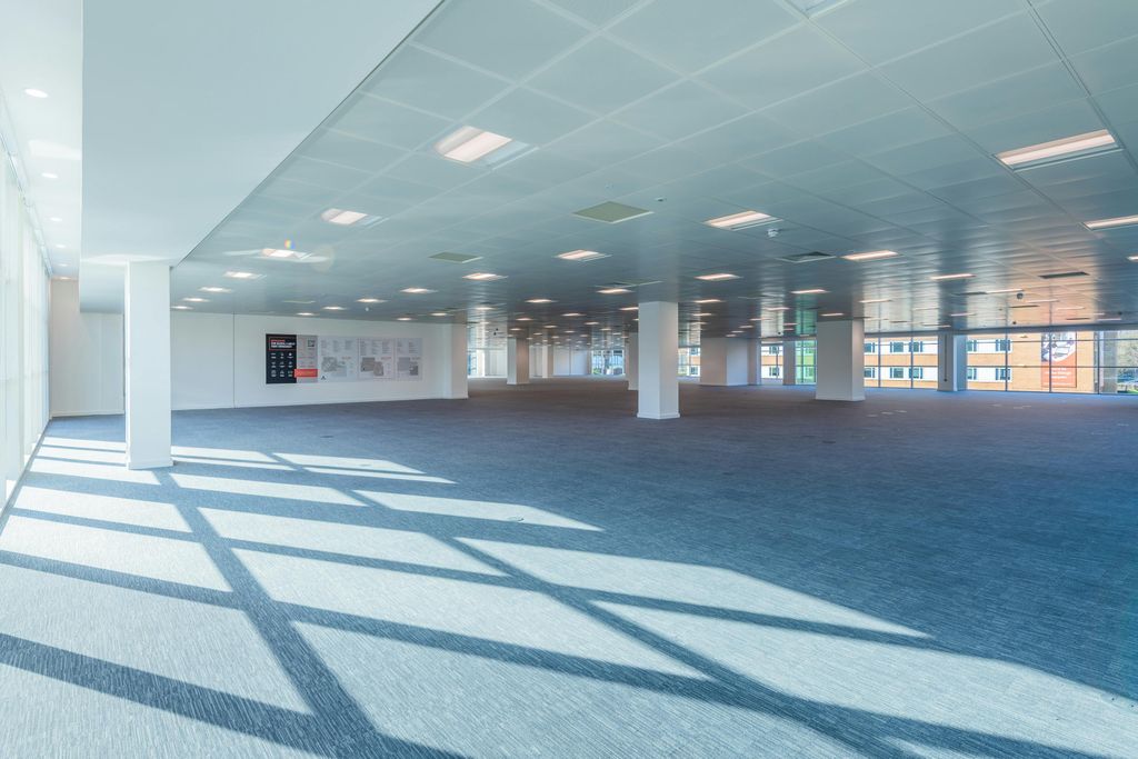 Property photo 3 of 13 2nd Floor Temple Point, Bristol-21.Jpg