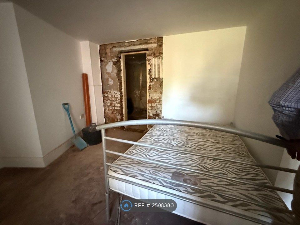 Property photo 1 of 4