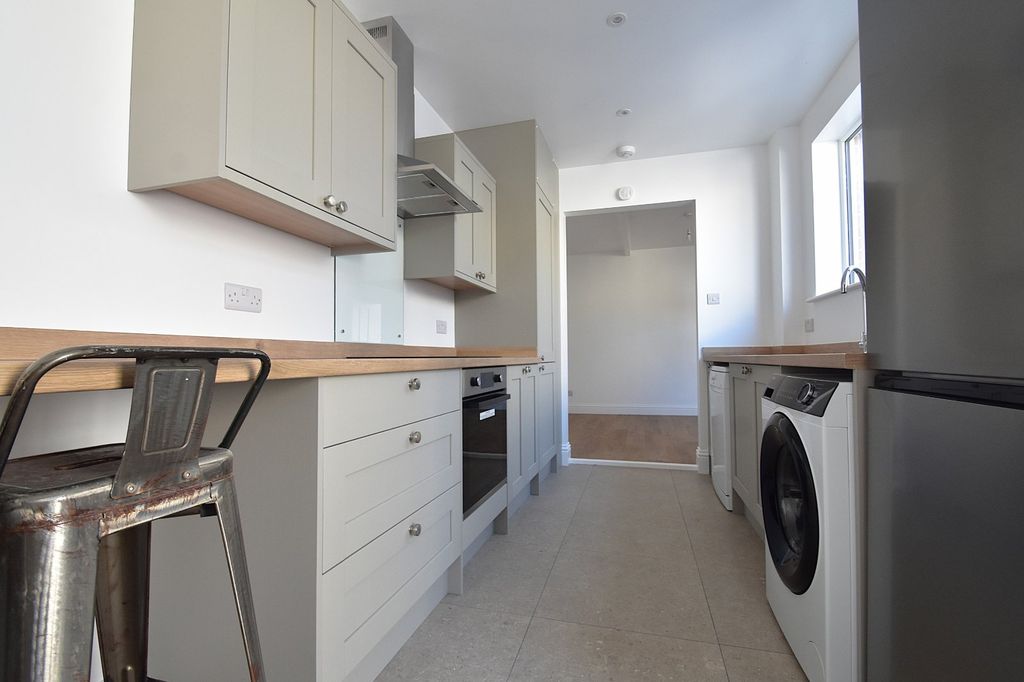 Property photo 3 of 17 Picture No. 14