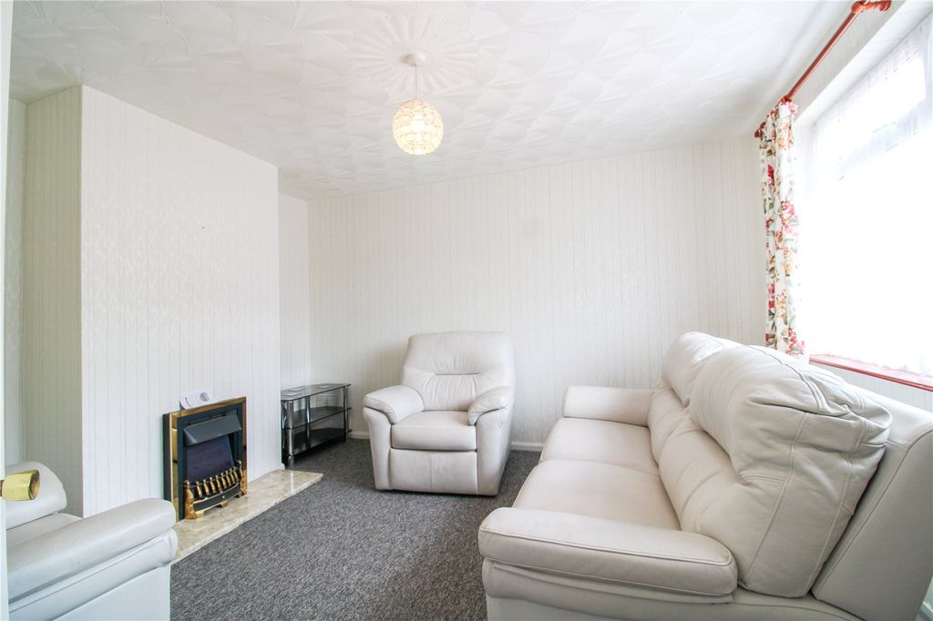 Property photo 3 of 11 Picture No. 02