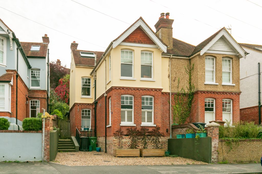 Property photo 1 of 8 Main Image