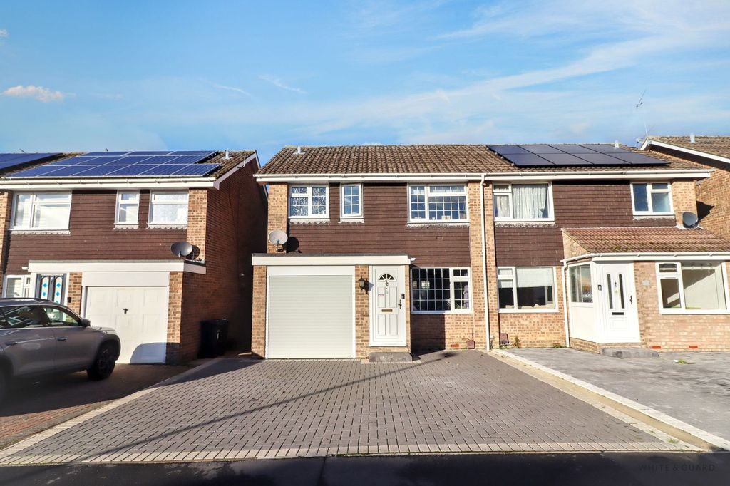 Property photo 1 of 8