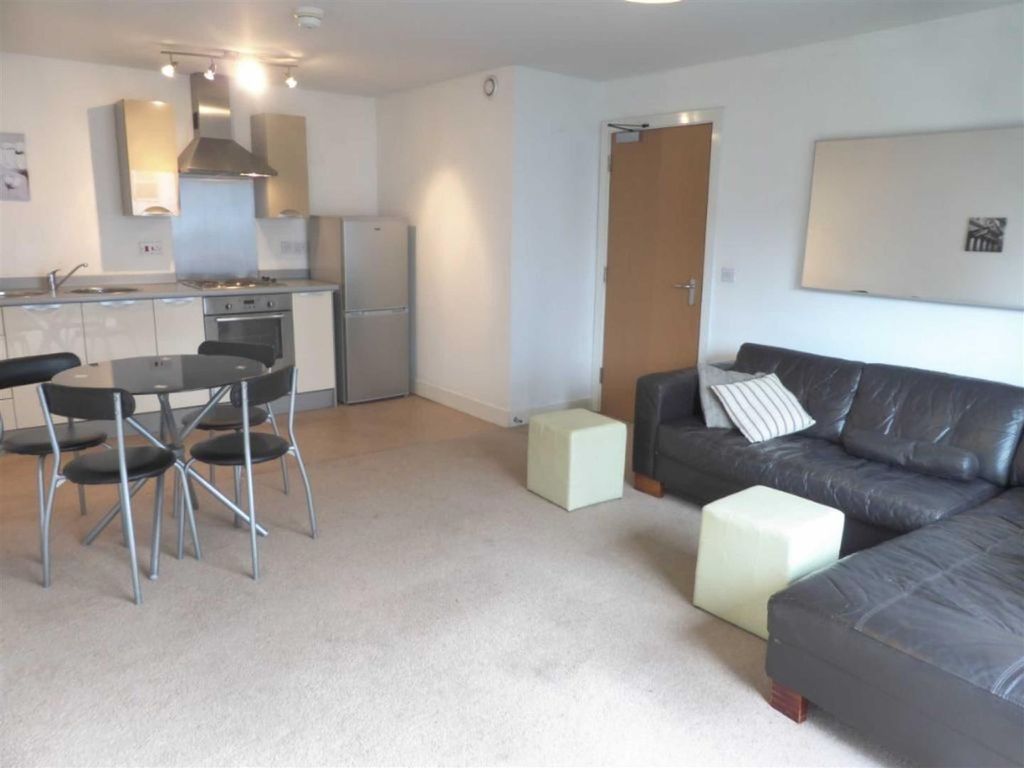 Property photo 3 of 8