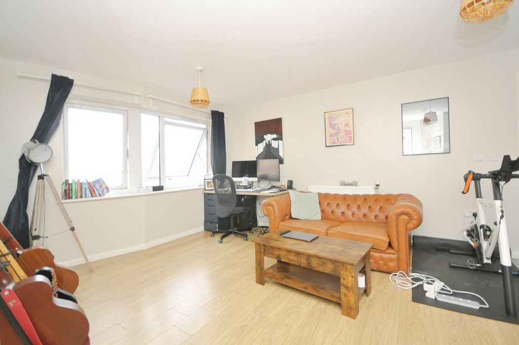 Property photo 1 of 14 Photo