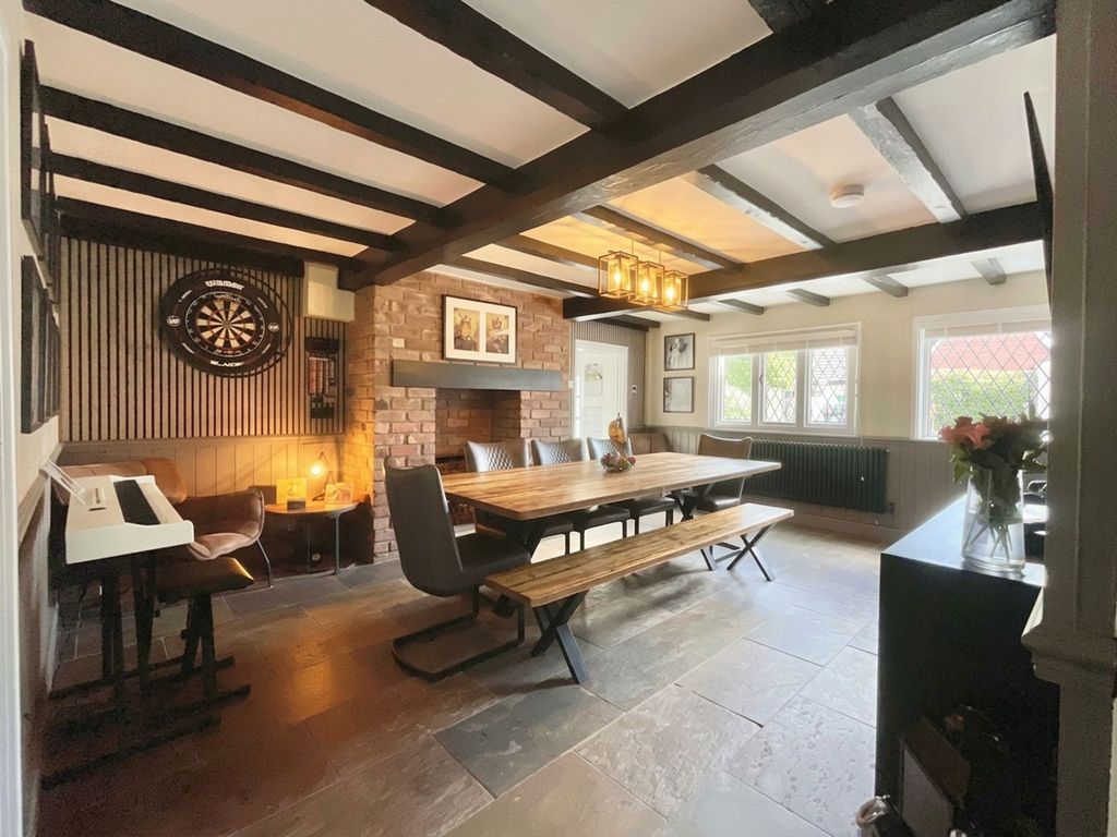Property photo 3 of 33