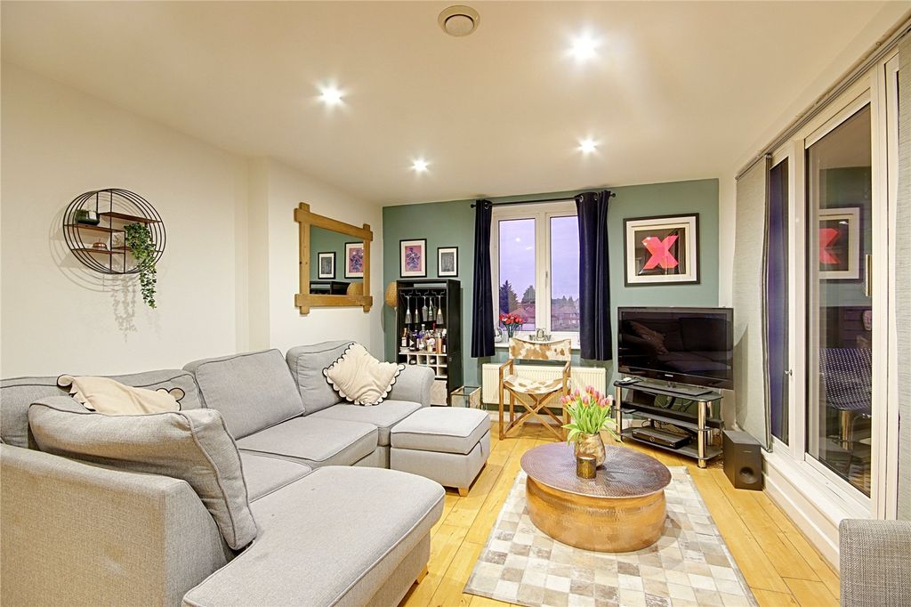 Property photo 3 of 13 Picture No. 01