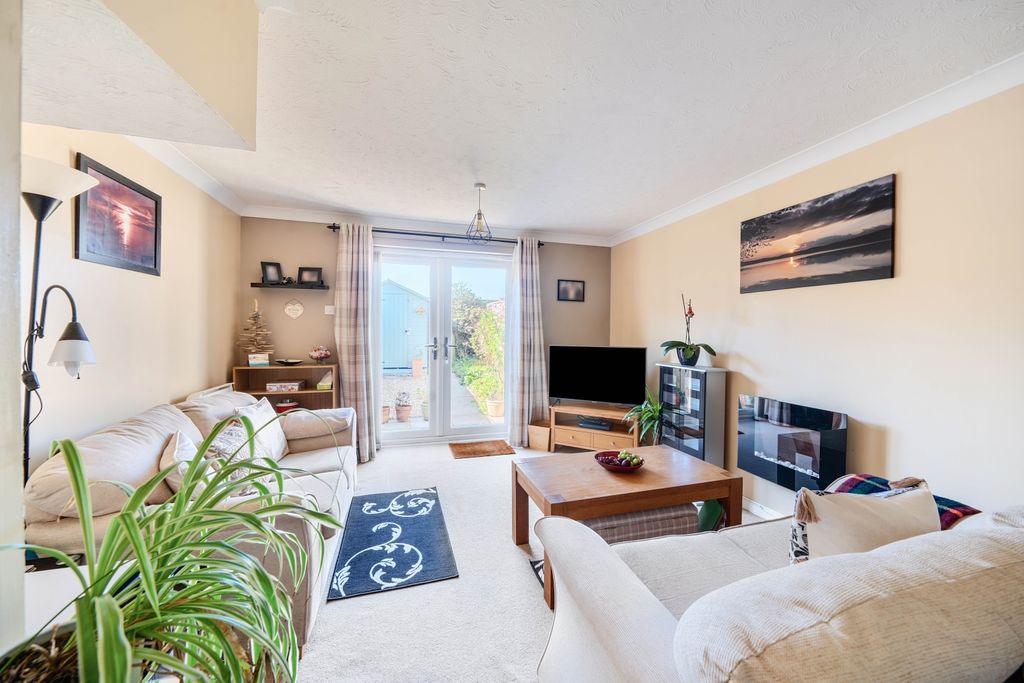 Property photo 1 of 15 1332204-8-68d67Ab07E061