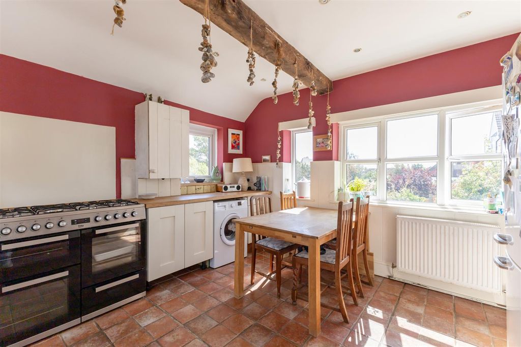Property photo 3 of 25 Untitled-3029.Jpg