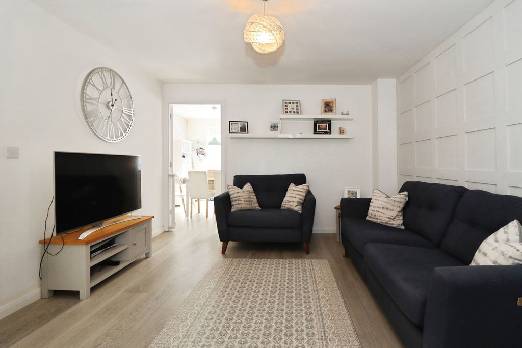 Property photo 2 of 14 Pbox-Img.Jpg