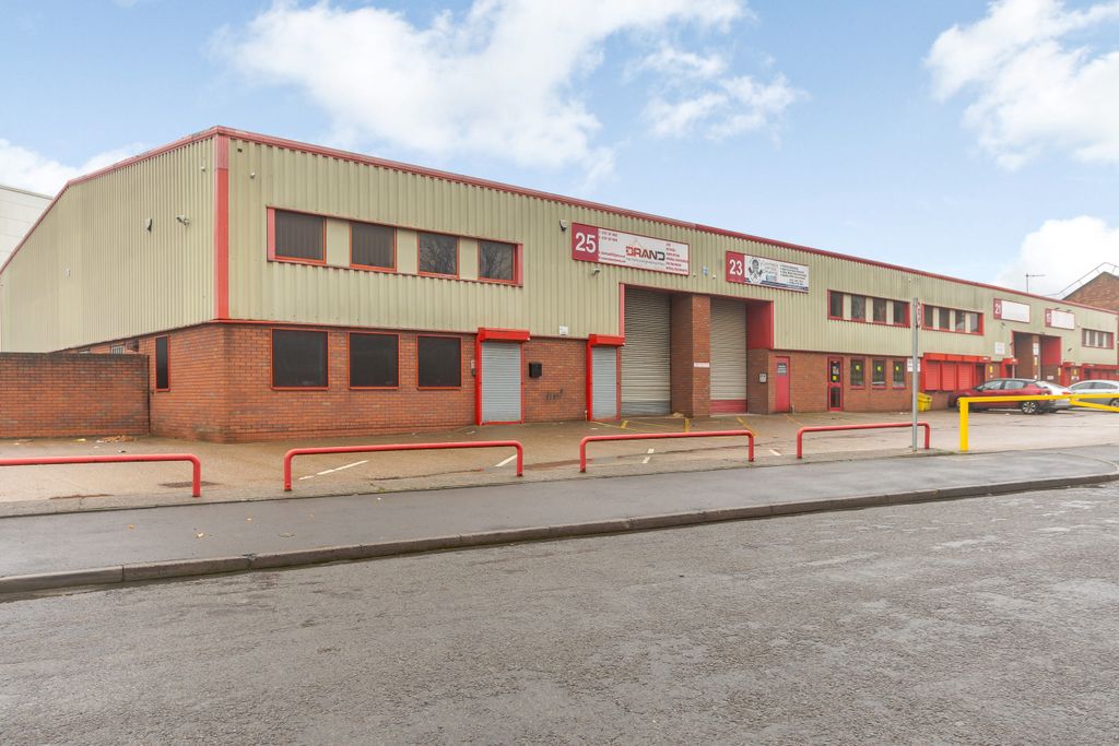 Property photo 2 of 5