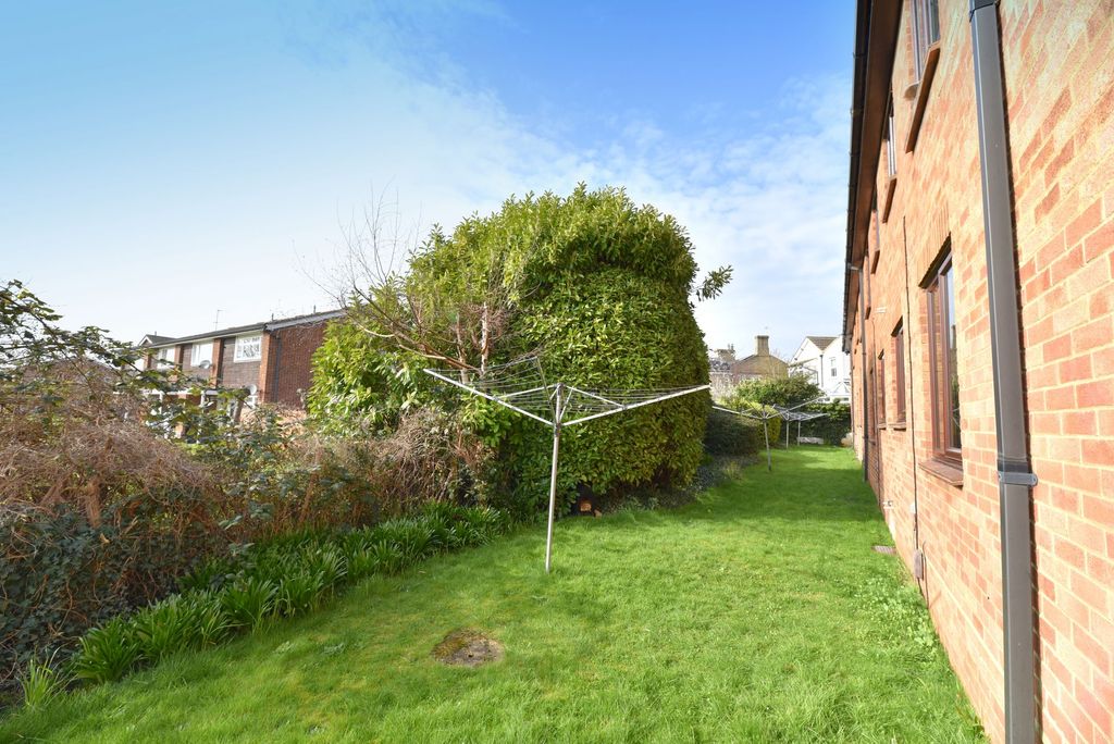 Property photo 2 of 14