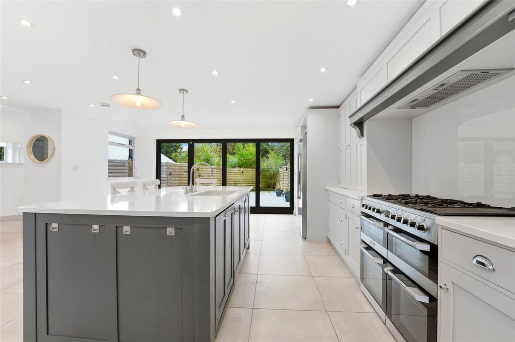 Property photo 3 of 57 Picture No. 73