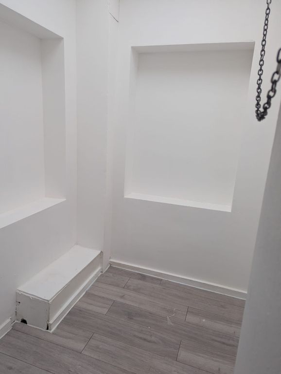 Property photo 1 of 3