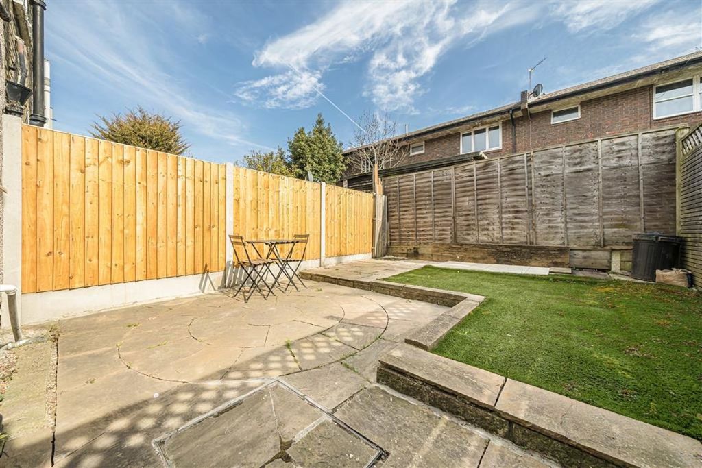Property photo 2 of 5