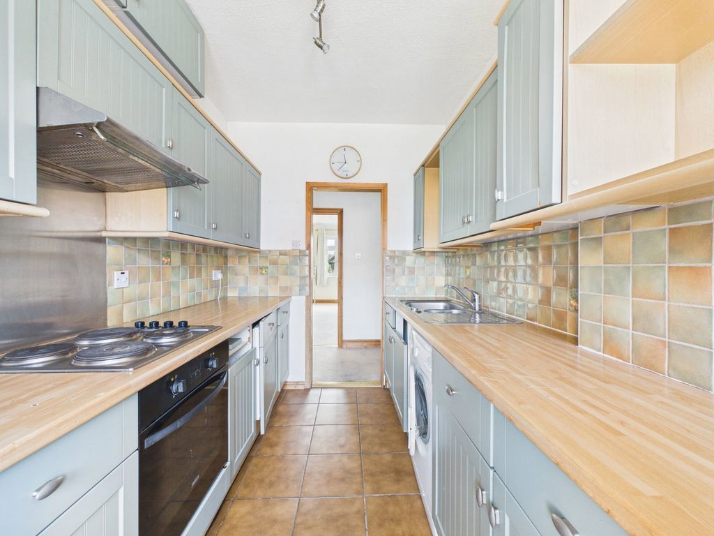 Property photo 3 of 11