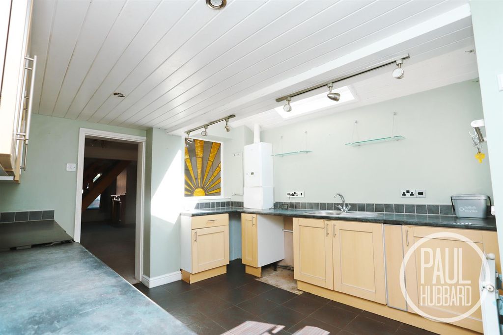 Property photo 3 of 14 Img_6013.Png