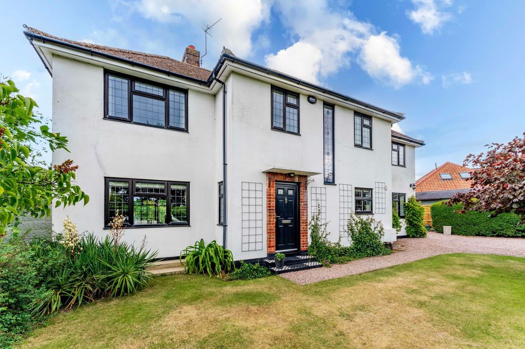 Property photo 1 of 35