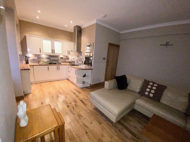 Property photo 2 of 7 Gallery