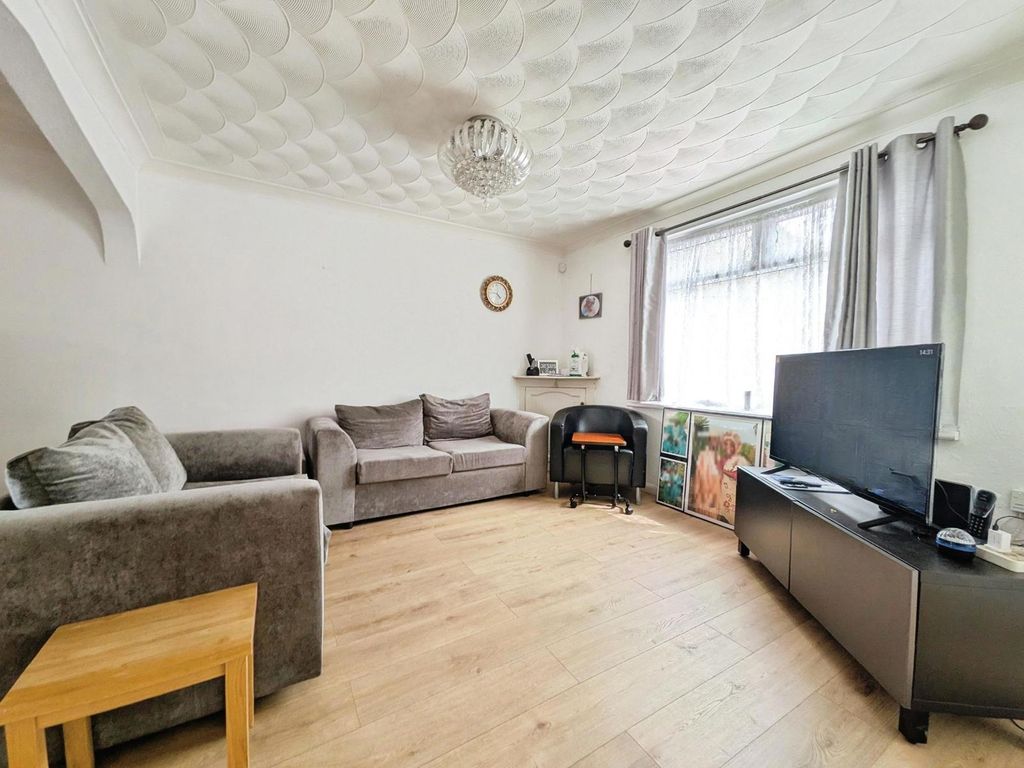 Property photo 2 of 9 Pbox-Img.Jpg