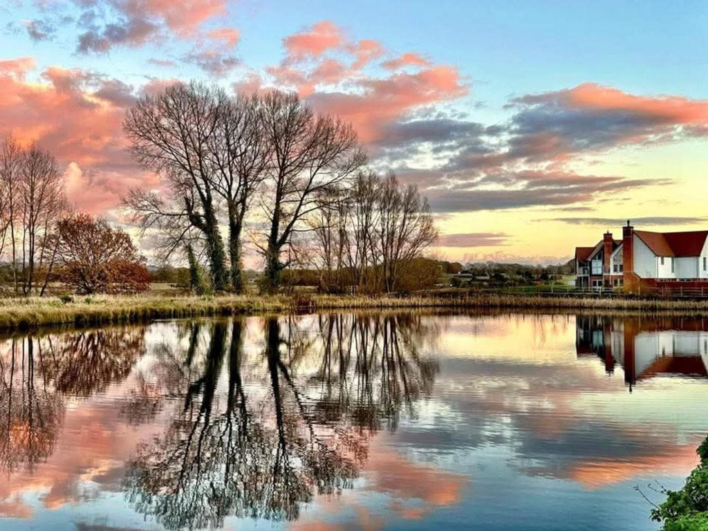 Property photo 3 of 25