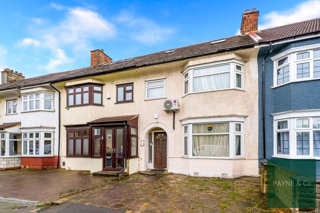 Property photo 1 of 26