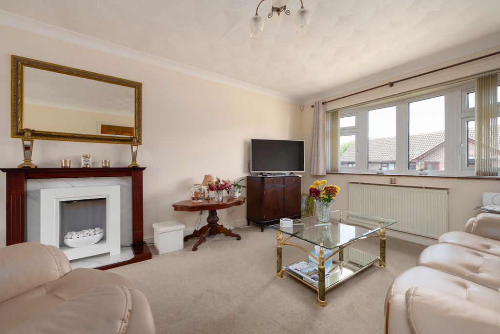 Property photo 2 of 15 Dsc_8353 Copy