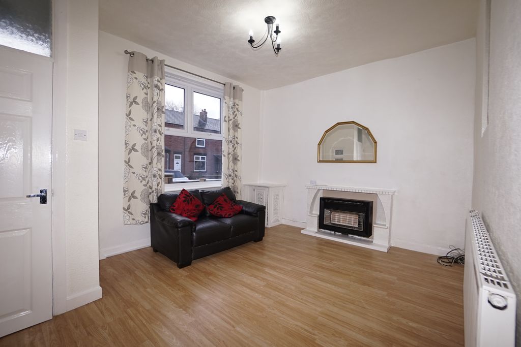 Property photo 3 of 12