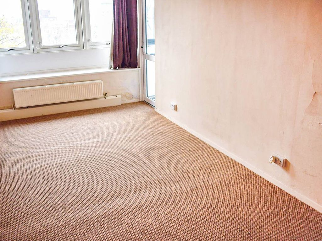 Property photo 2 of 9 Picture No. 16