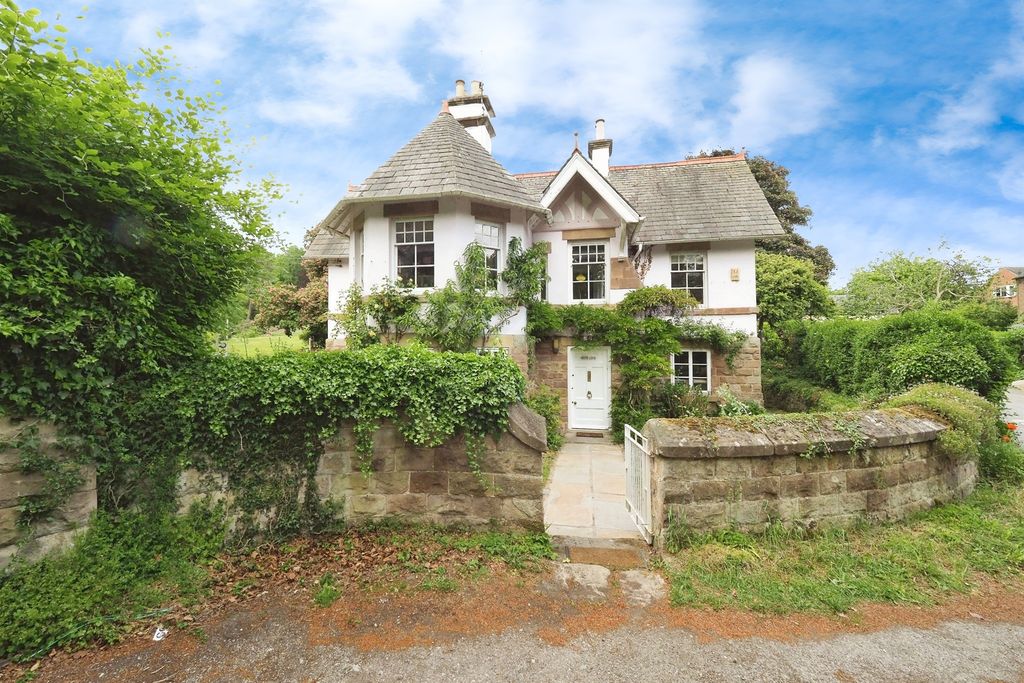 Property photo 1 of 33
