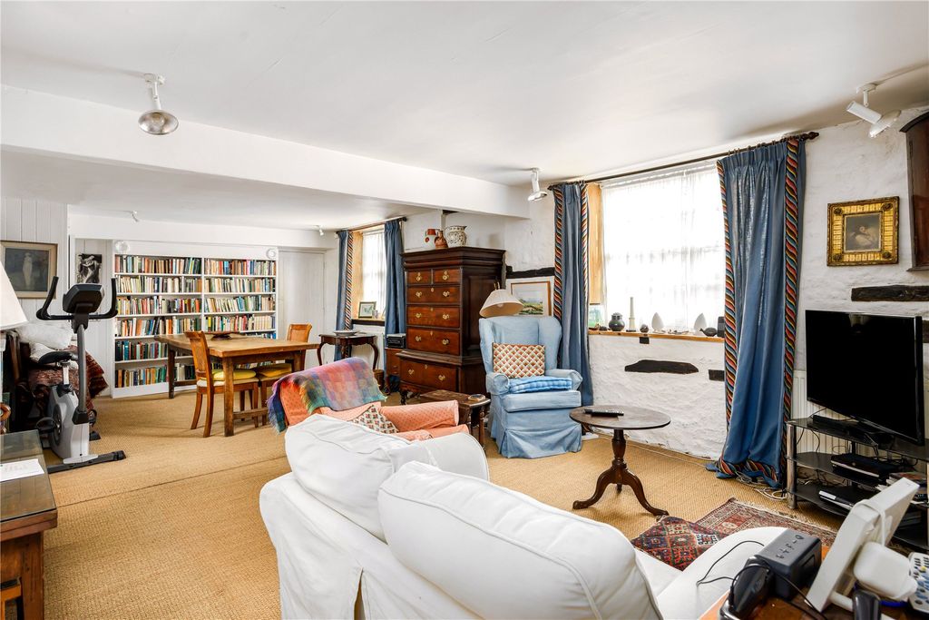 Property photo 3 of 16 Picture No. 06