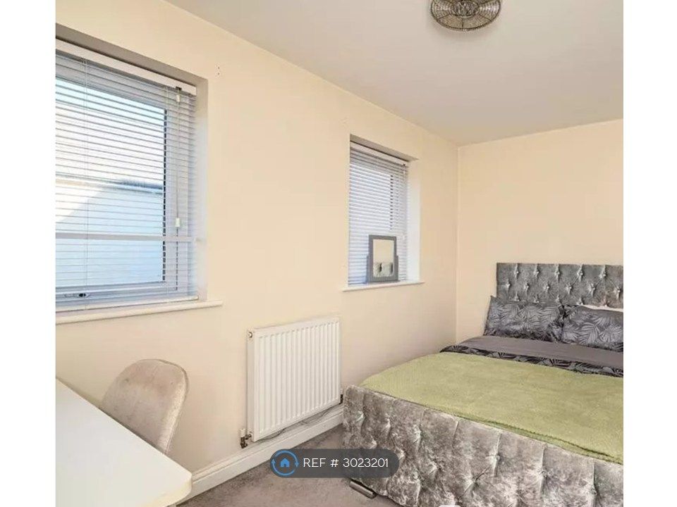 Property photo 2 of 10 Bedroom 2