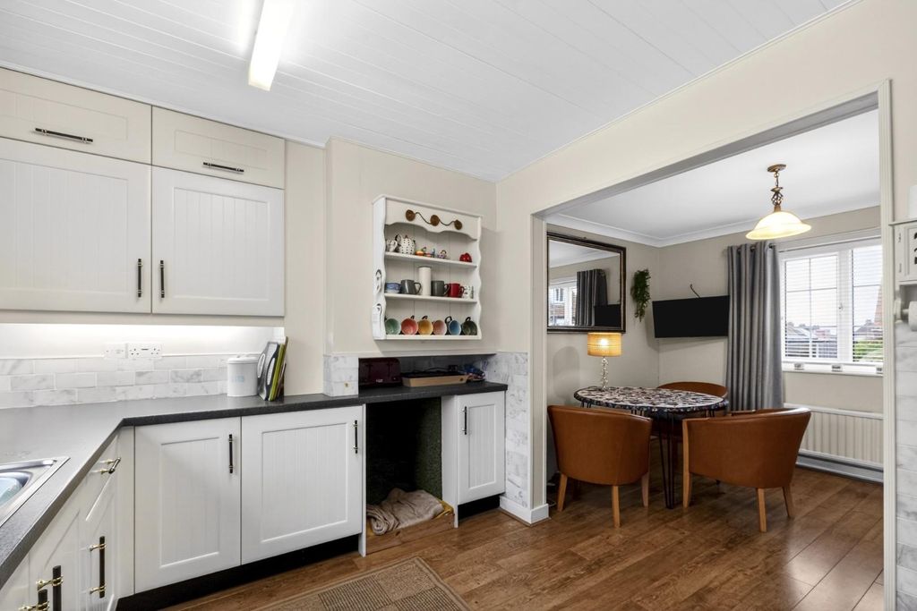 Property photo 2 of 18 Pnmb0079.Jpg