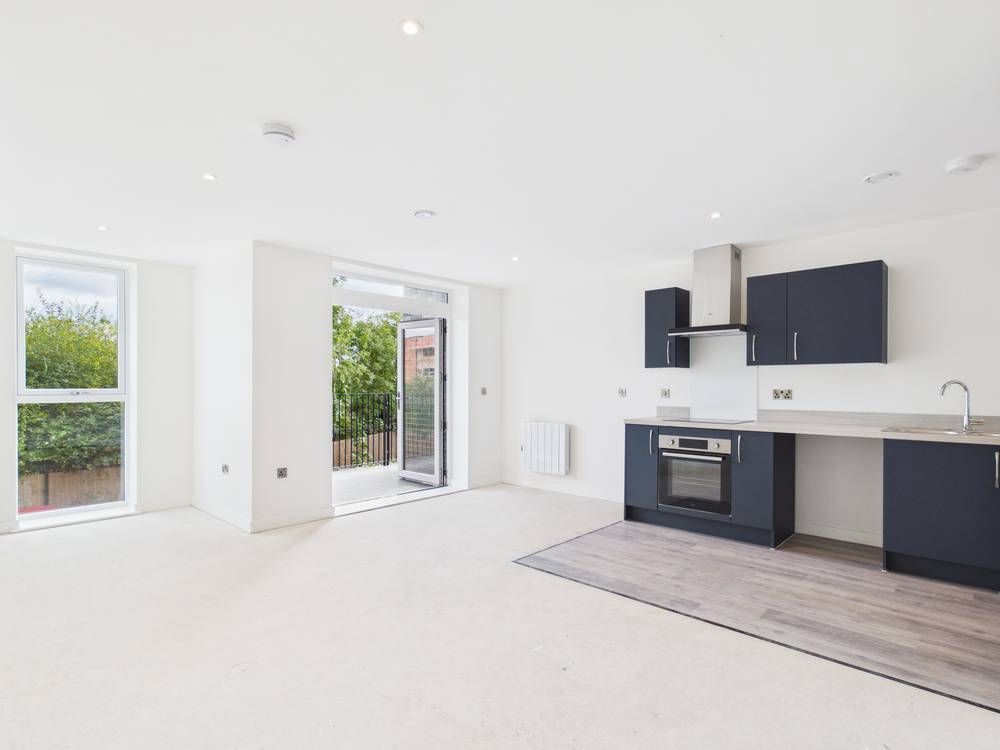 Property photo 2 of 15 Giraffe360-Still003