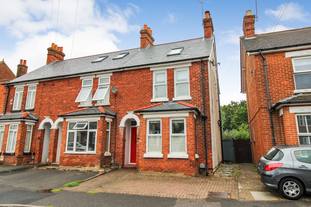 Property photo 1 of 18