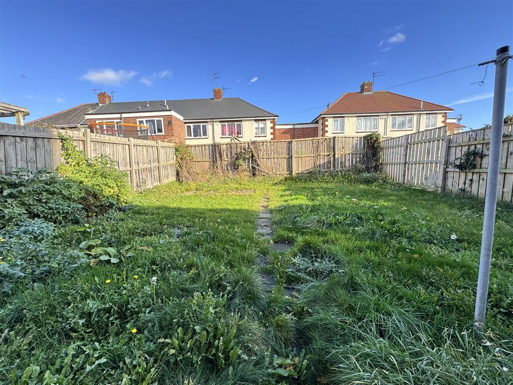 Property photo 2 of 14 Rear Garden