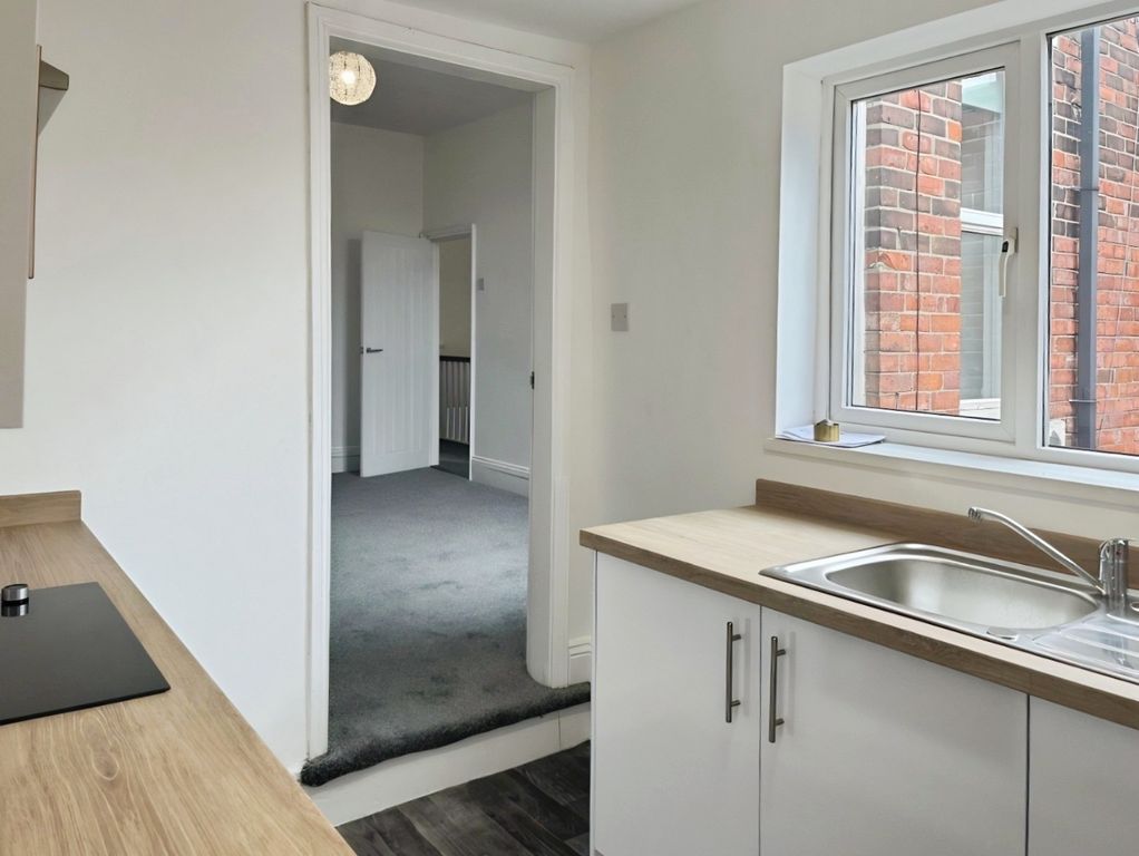 Property photo 3 of 16 5116802