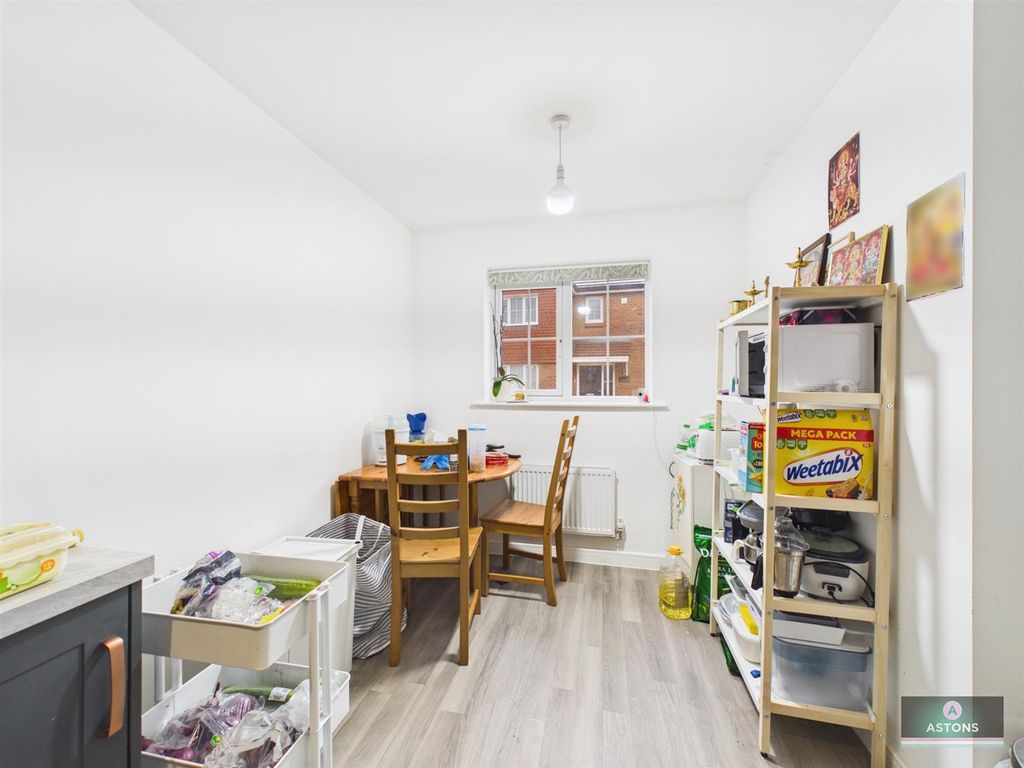 Property photo 3 of 13 Cam02067G0-Pr0442-Still004.Jpg