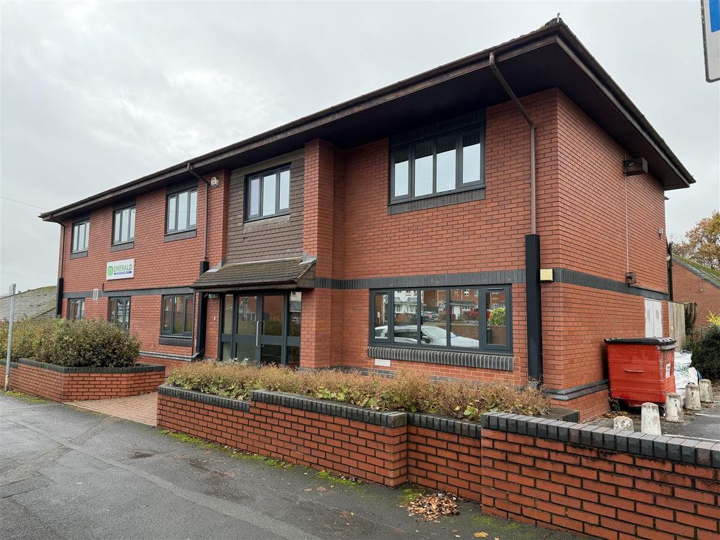 Property photo 1 of 21