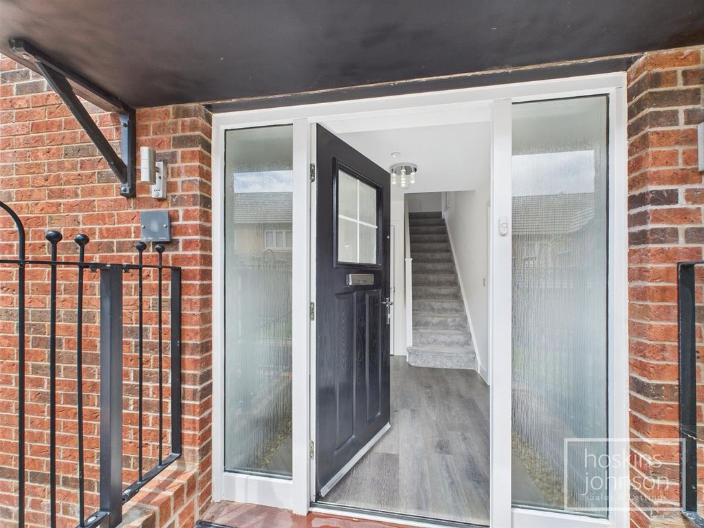 Property photo 2 of 37 Entrance