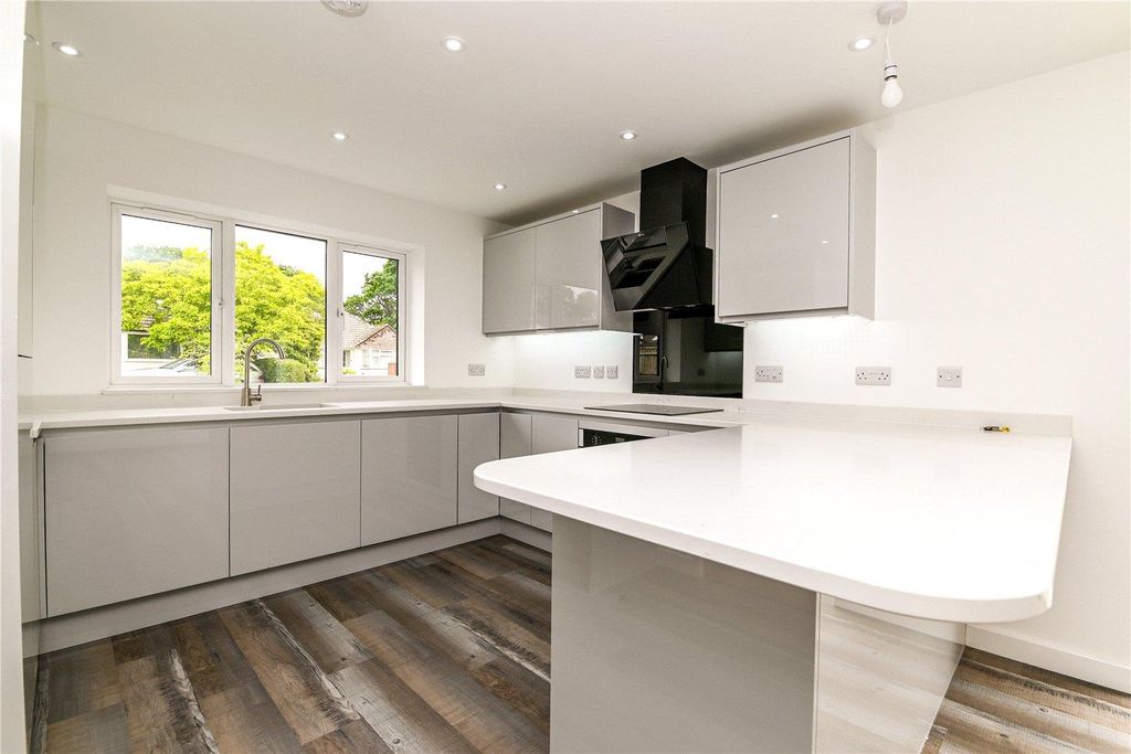 Property photo 2 of 15 Picture No. 39