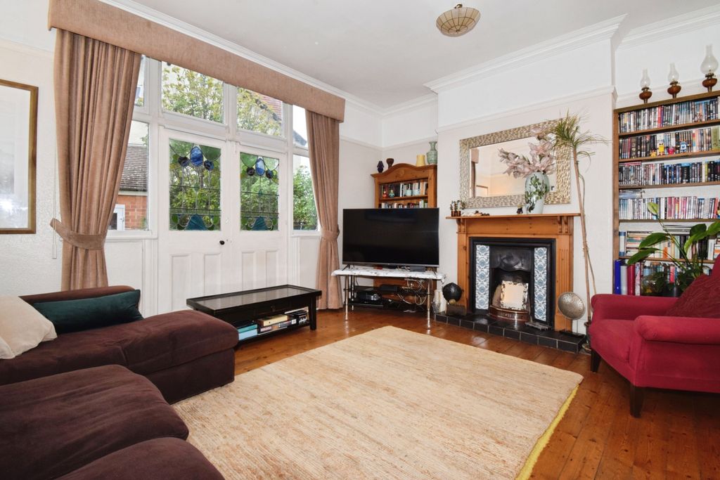 Additional image 22 of 4 bed semi-detached house for saleHolmfield Road, Leicester LE2