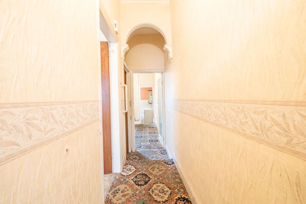 Property photo 3 of 22