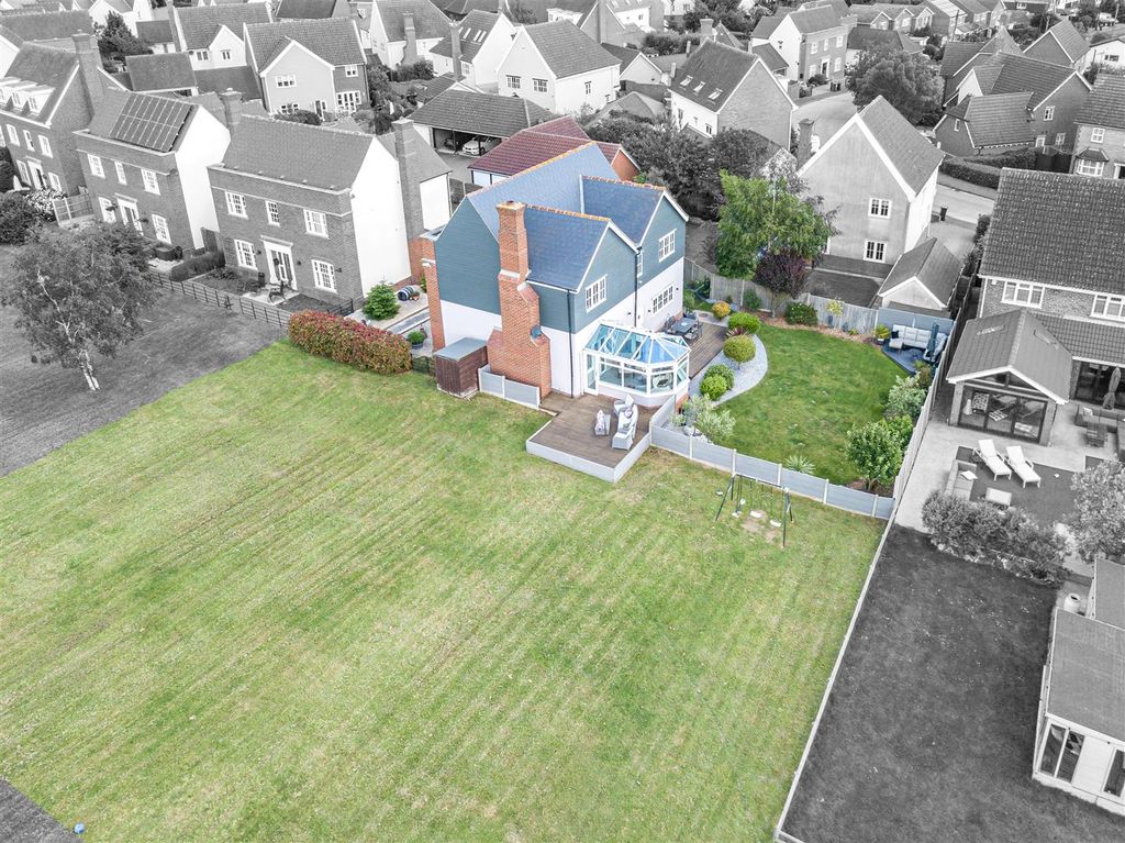 Property photo 1 of 36