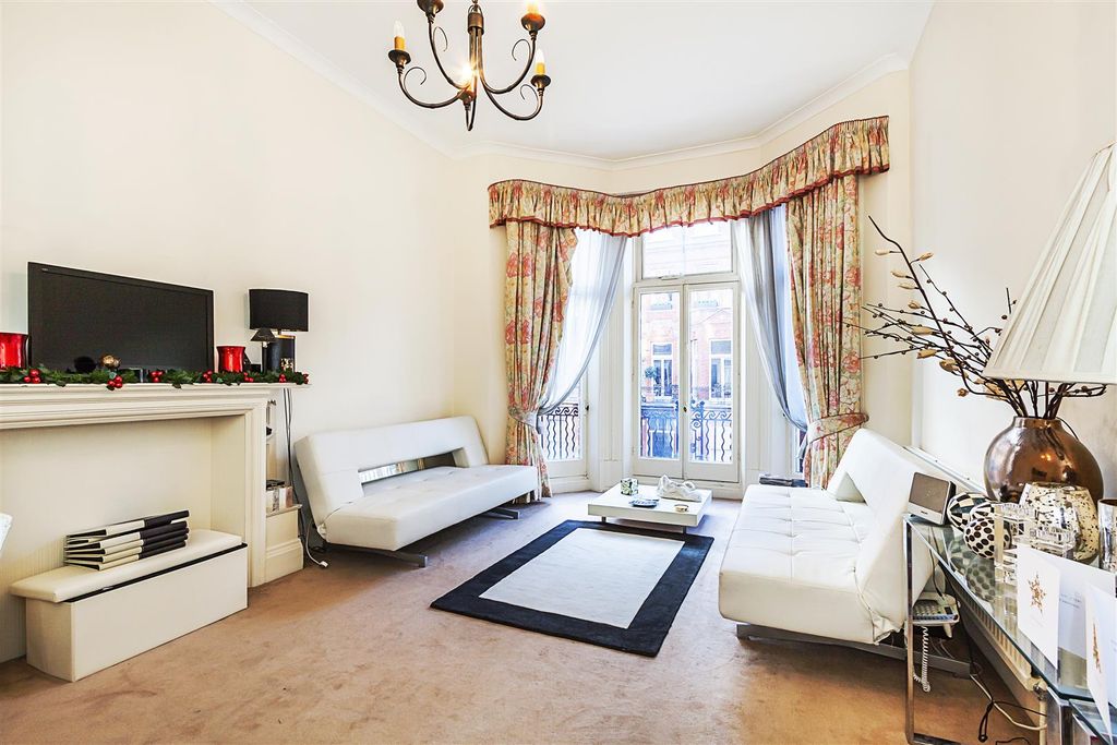 Property photo 1 of 8 Domlo-000163-P-O-4In0O3J2Q.Jpg