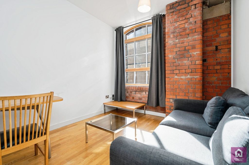 Property photo 2 of 14 Picture No. 10